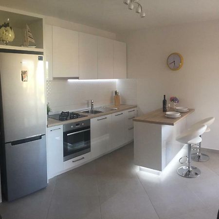 Apartmani Porat Malinska Exterior foto