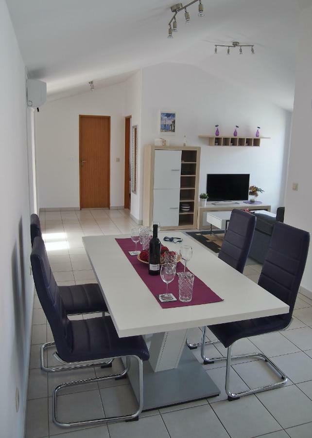 Apartmani Porat Malinska Exterior foto