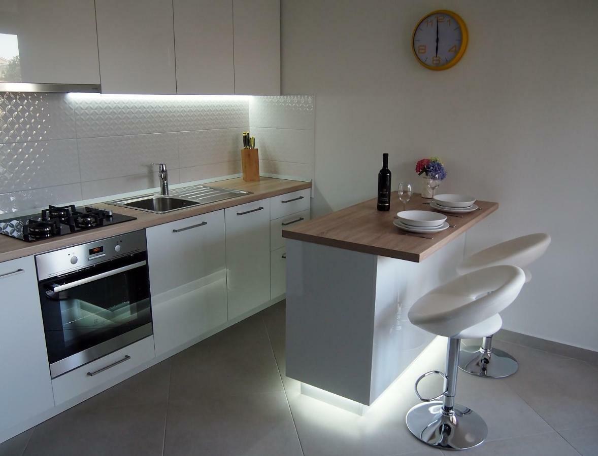 Apartmani Porat Malinska Exterior foto